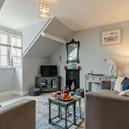 2 Bed In 82537 Holiday home